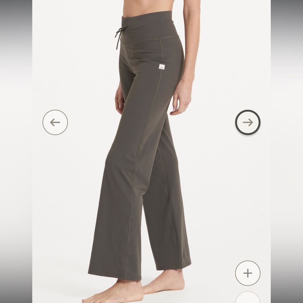 Vuori Daily Wideleg Pants - Oregano